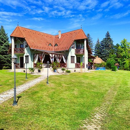 Balaton Garden Apartment Balatongyörök Екстериор снимка