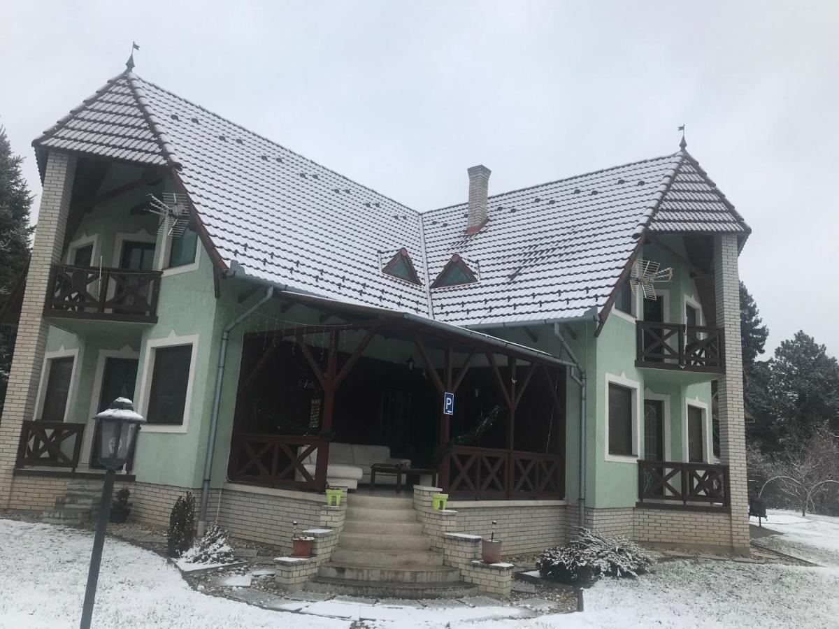 Balaton Garden Apartment Balatongyörök Екстериор снимка